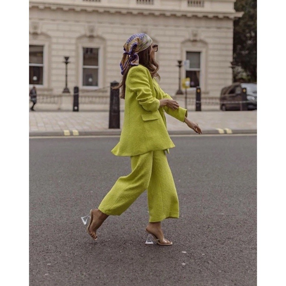 Zara Lime Green Textured Blazer And Culotte Trousers Set